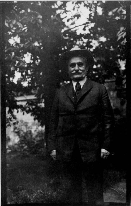 Foto: Leo� Jan��ek