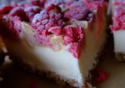 Recept online Slavnostn dezert s pekvapenm